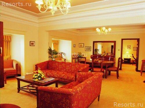 Ascot Hotel 7